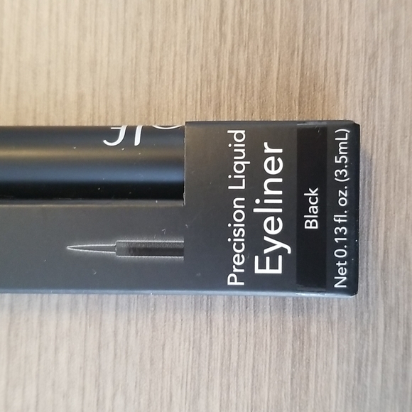 π 3/$10 ELF Precision Liquid Black Eyeliner - Picture 2 of 4